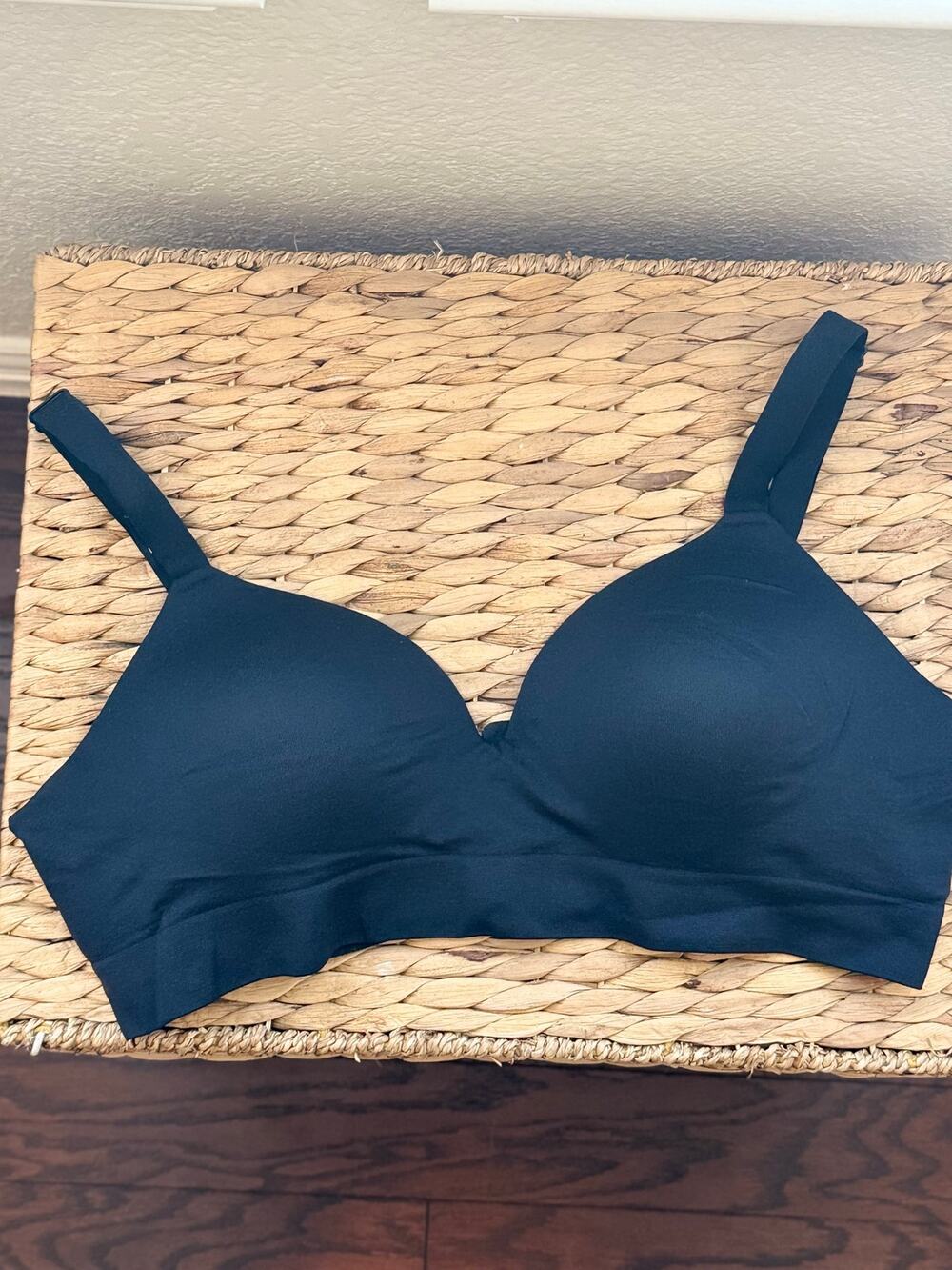 Truekind Black Wireless Comfort Bra XL Full Coverage Seamless Lightly Lined